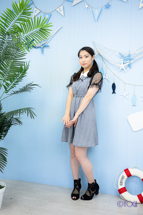 橋本心音 私服ポートレート