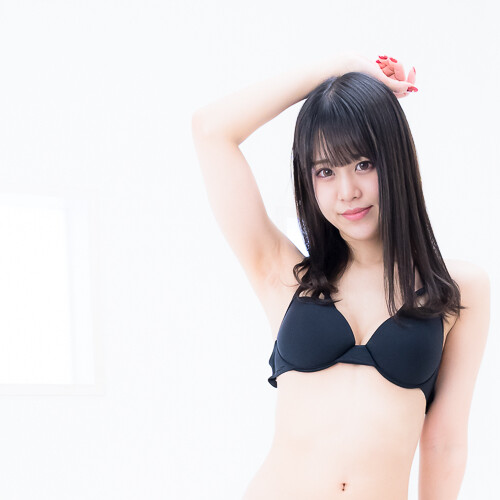 うるる 水着ポートレート