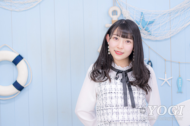 篠崎める 私服ポートレート