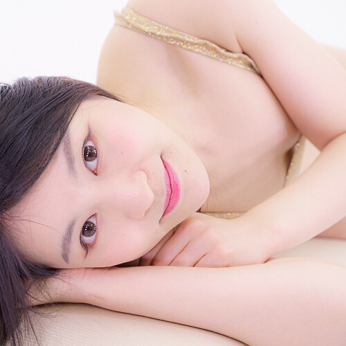 水越しおり 水着ポートレート