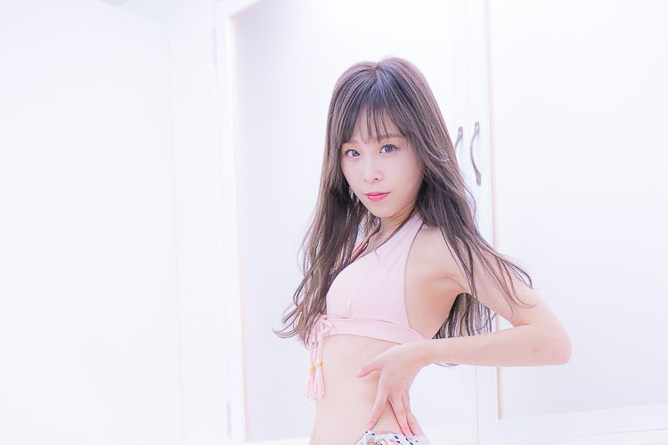 酒井穂乃香 水着ポートレート