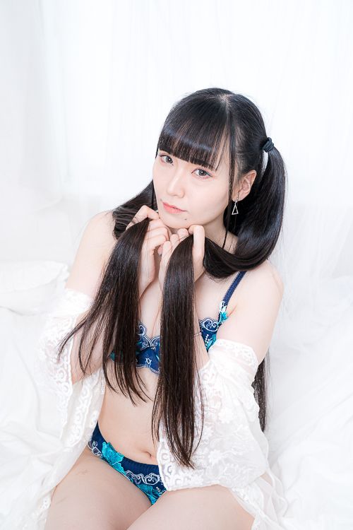 中島さよこ ランジェリー ポートレート