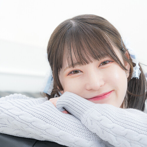 月城菜花 私服ポートレート