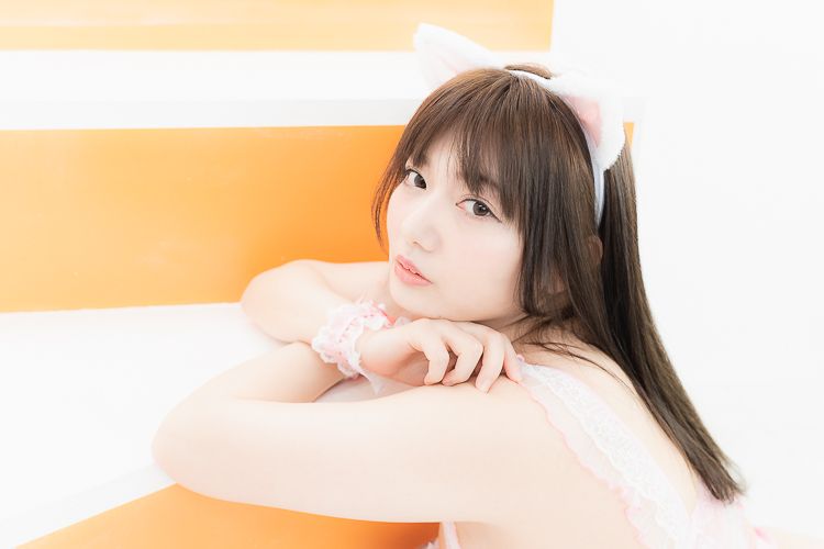 橋村依里南 水着ポートレート